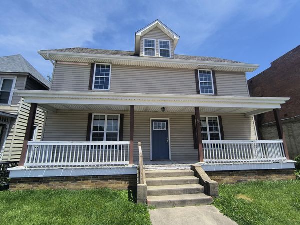 60 N London Street , Mount Sterling, OH 43143