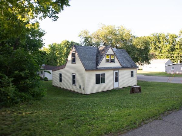 110 2nd Street SW, Glenville, MN 56036