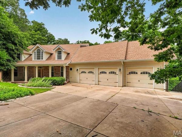 1549 Paradise Valley Drive , High Ridge, MO 63049