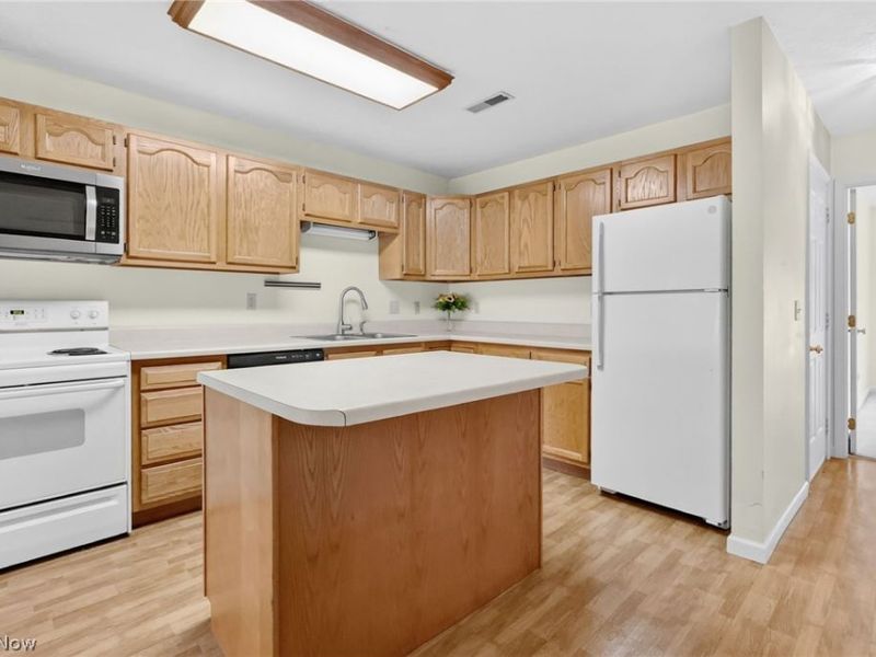 1044 Patrick Place, Unit 12, Wooster, OH 44691 Photo 11