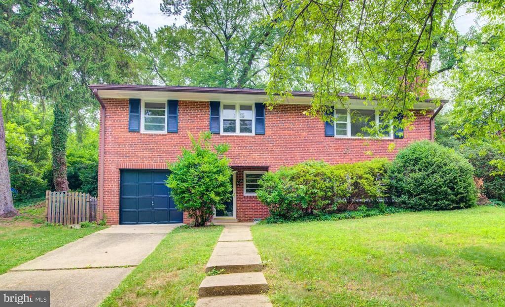 6116 N Morgan Street, Alexandria, VA 22312 Main Photo