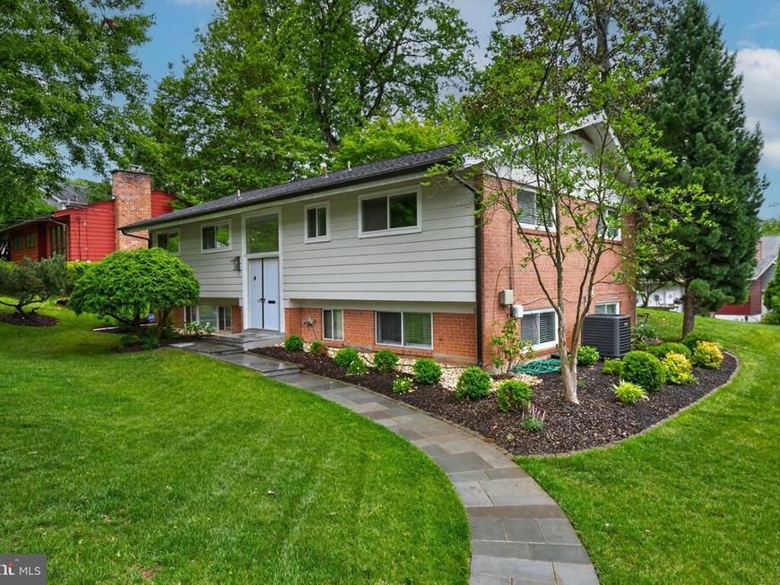 6501 Bannockburn Drive, Bethesda, MD 20817 Main Photo