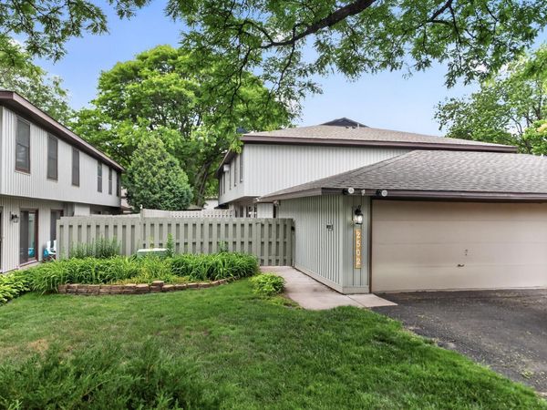 2502 Unity Avenue N, Golden Valley, MN 55422