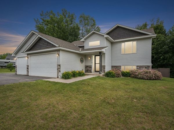 683 Elins Lake Road SE, Cambridge, MN 55008