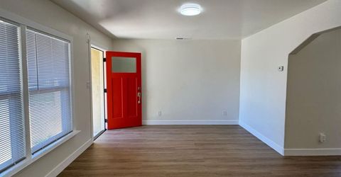4501-4812 , C Roosevelt Ave, Sacramento, CA 95820 Photo