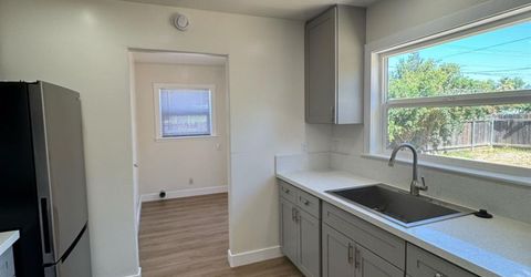 4501-4812 , C Roosevelt Ave, Sacramento, CA 95820 Photo