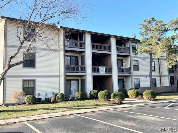 1430 Summergate Parkway, Unit J, St Charles, MO 63303