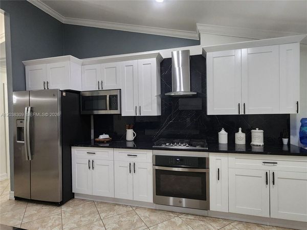111 2ND ST SE , Naples, FL 34117