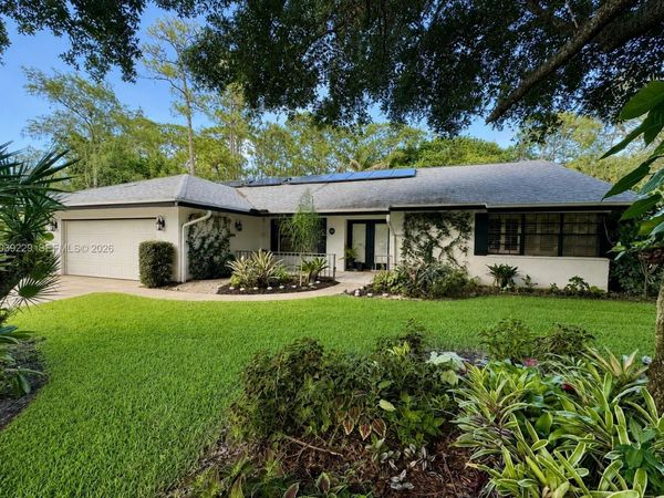 172 Wild Pine Rd , Wellington, FL 33414