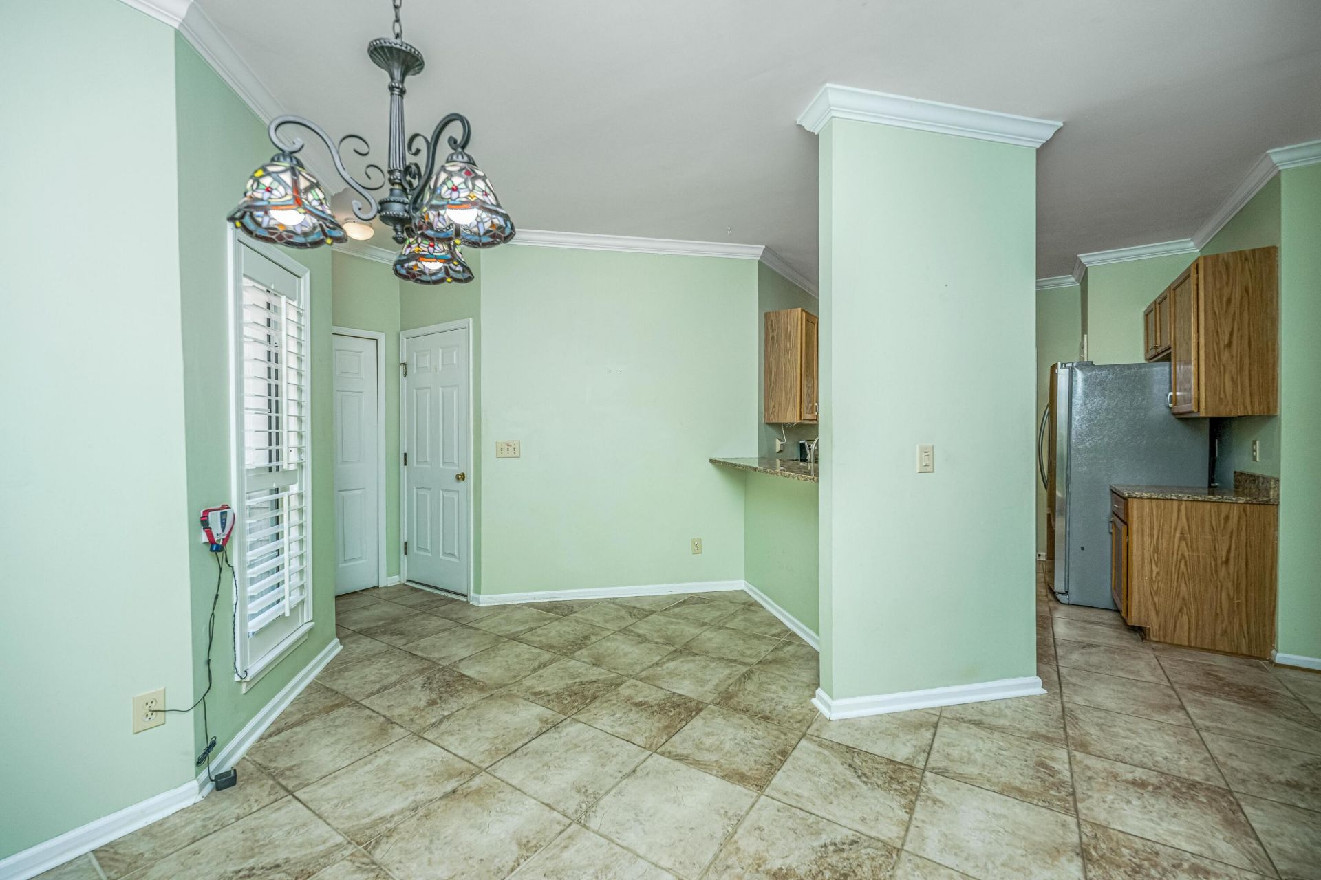 2717 Merwether Lane Photo 12