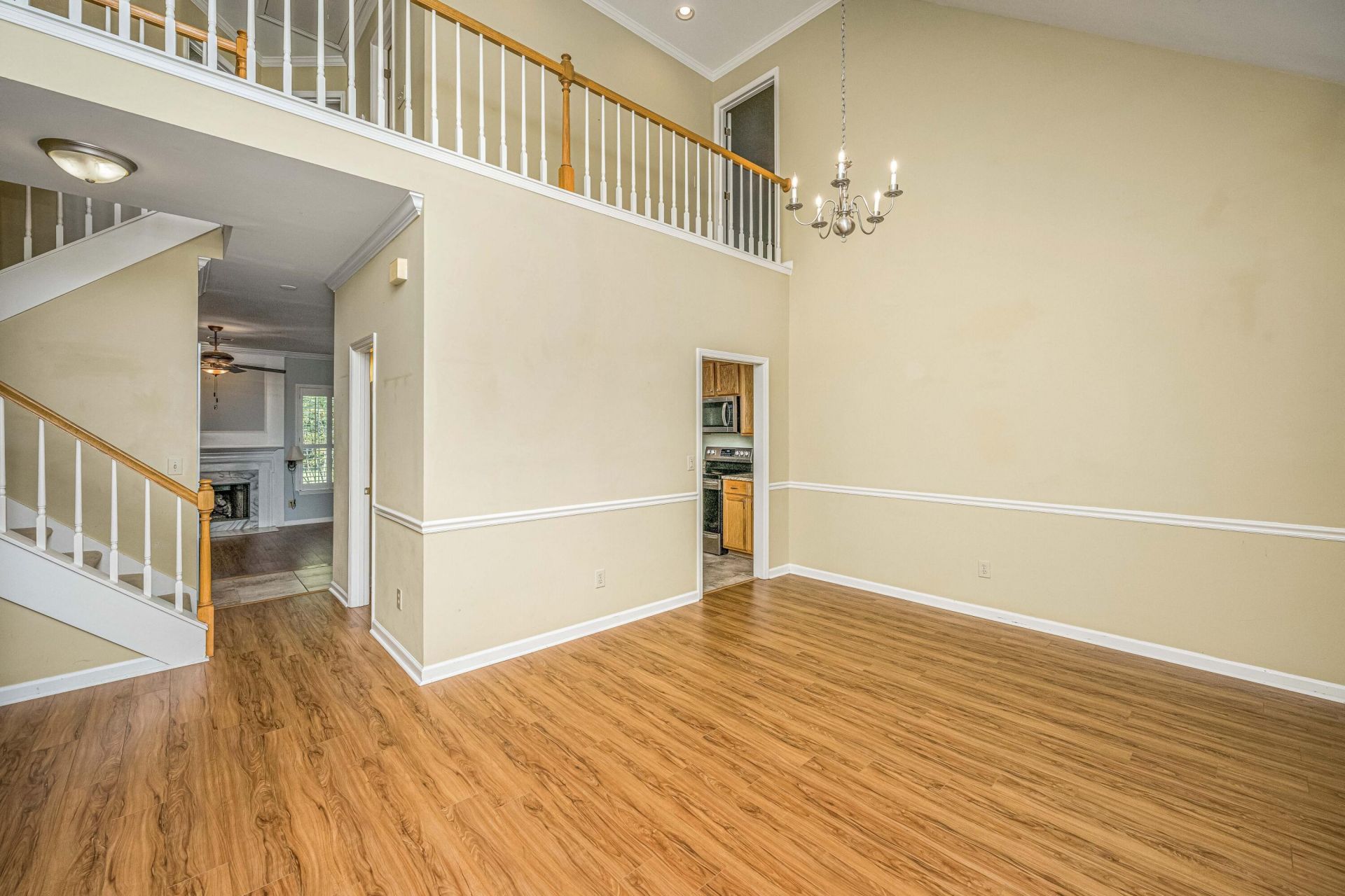 2717 Merwether Lane Photo 7