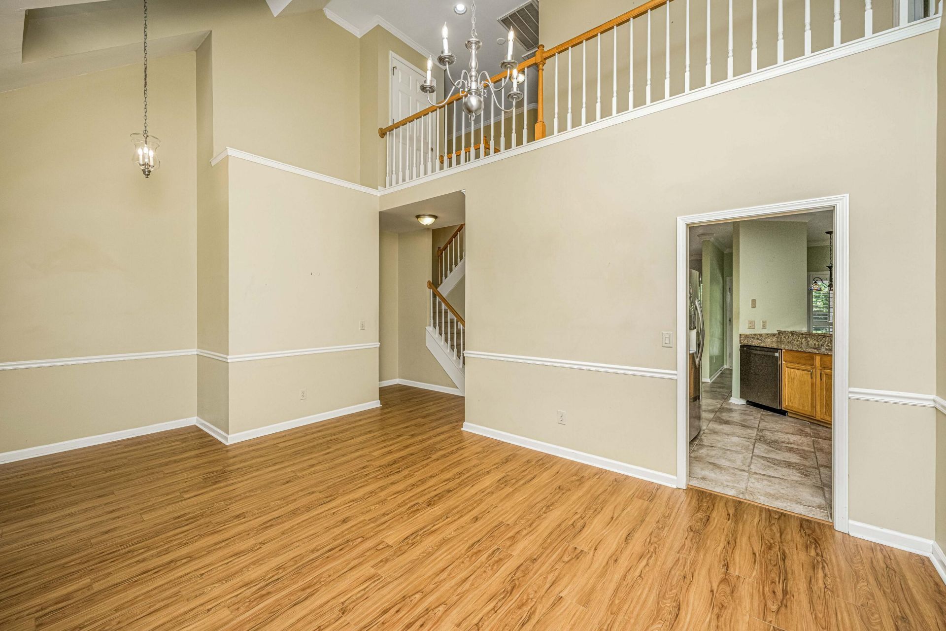 2717 Merwether Lane Photo 8
