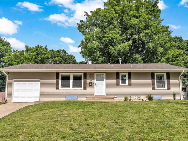 5035 N Euclid Street, Kansas City, MO 64118