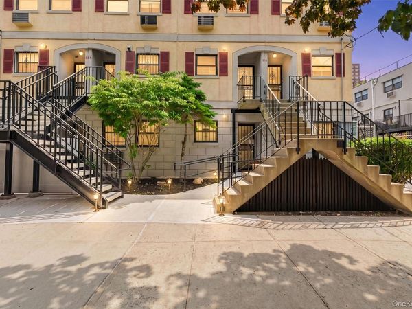820 Leland Avenue, Unit 13A, Bronx, NY 10473