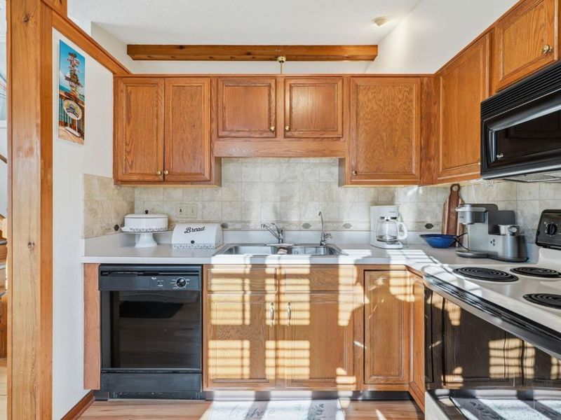 377 Lighthouse, Marblehead, OH 43440 Photo 7
