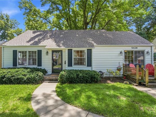 5426 Juniper Drive, Roeland Park, KS 66205