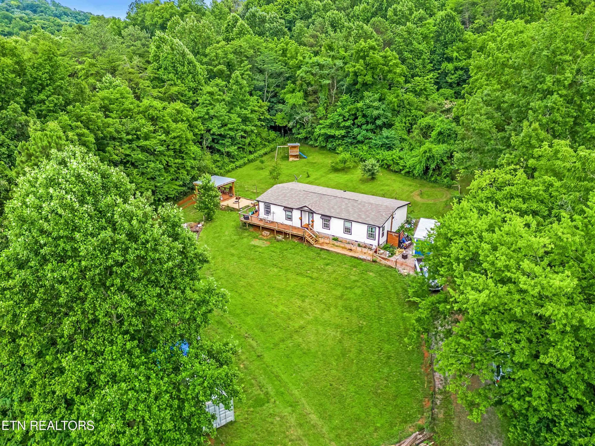 516 Knob Rd, Vonore, TN 37885 Main Photo