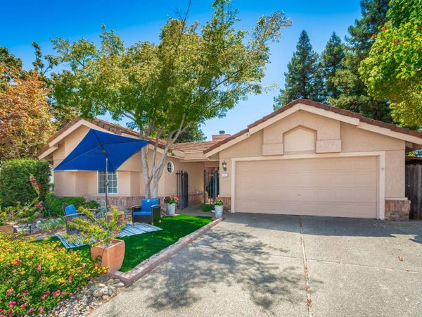 201 Bowden Ct, Roseville, CA 95747