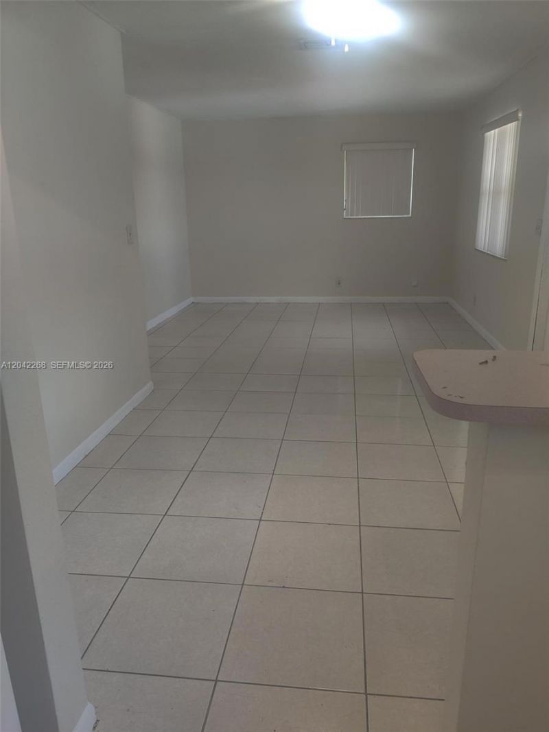 844 SW 10th St , Unit 3, Hallandale Beach, FL 33009 Photo