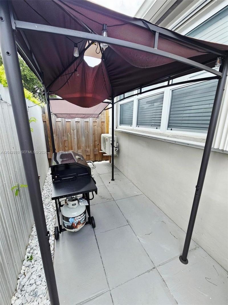 000 NW 51 Ave , Unit STUDIO, Miami, FL 33126 Photo
