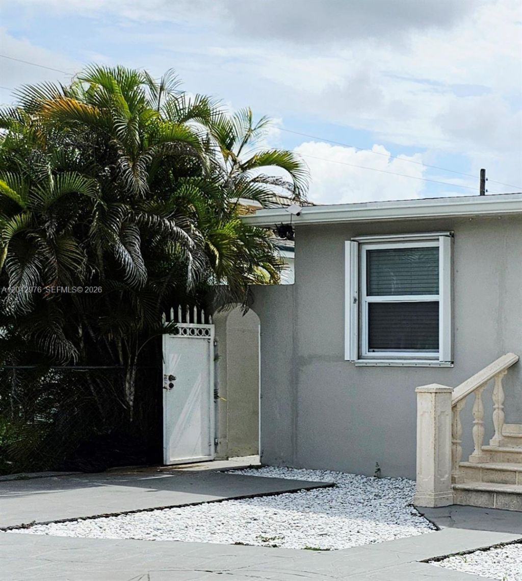 000 NW 51 Ave , Unit STUDIO, Miami, FL 33126 Photo