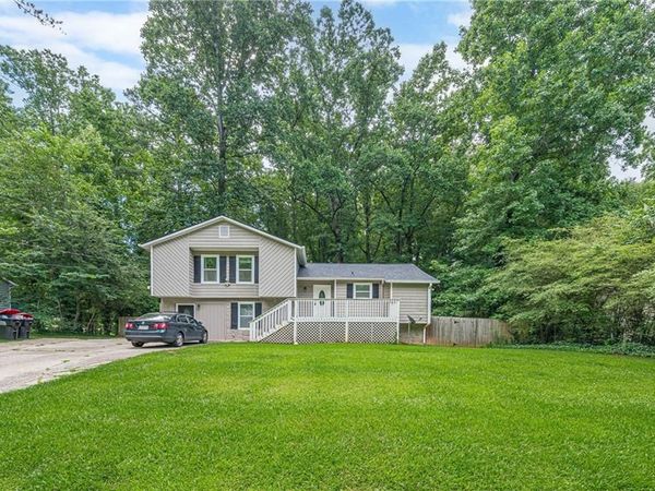 3182 Carmel Drive , Douglasville, GA 30135