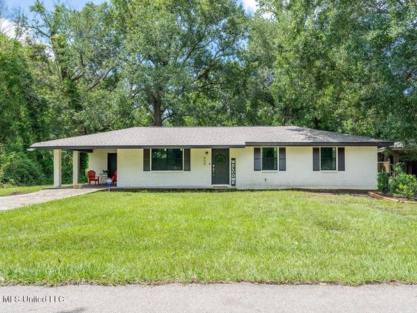 809 Jarrell Street, Picayune, MS 39466