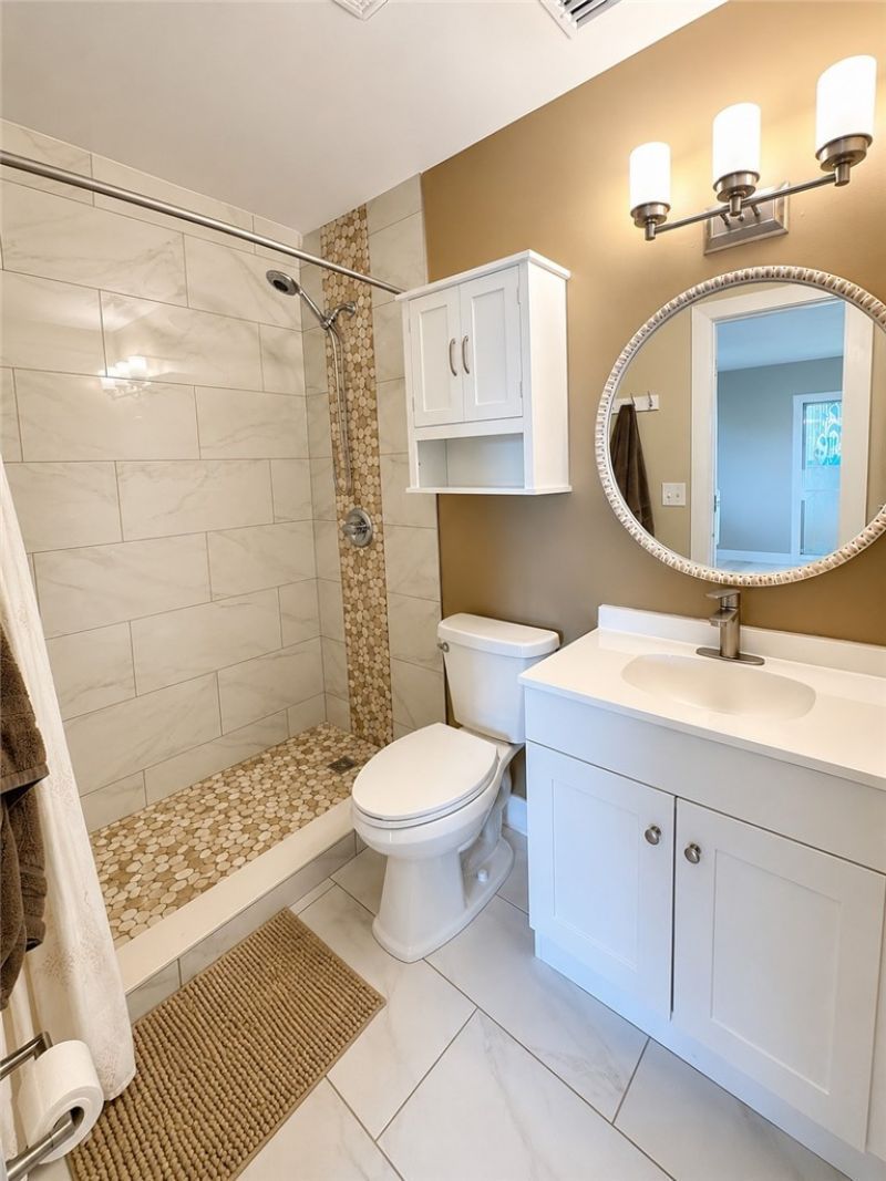 61 Woodland Drive, Unit 205, Vero Beach, FL 32962 Photo