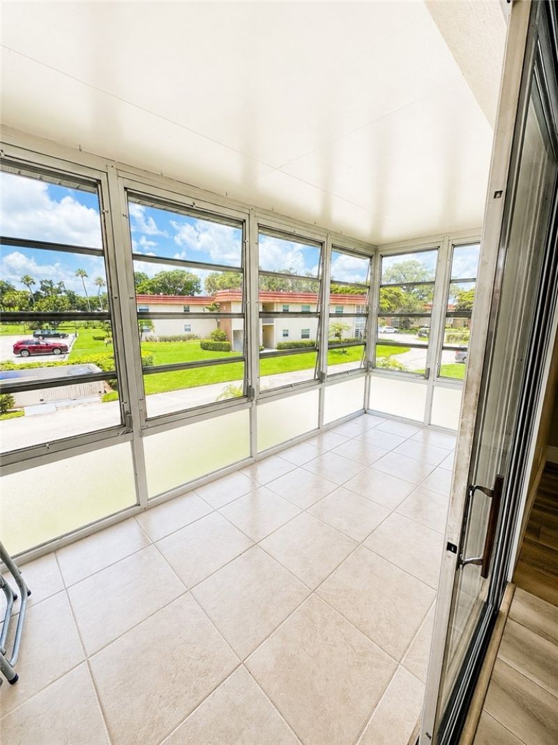 61 Woodland Drive, Unit 205, Vero Beach, FL 32962 Photo