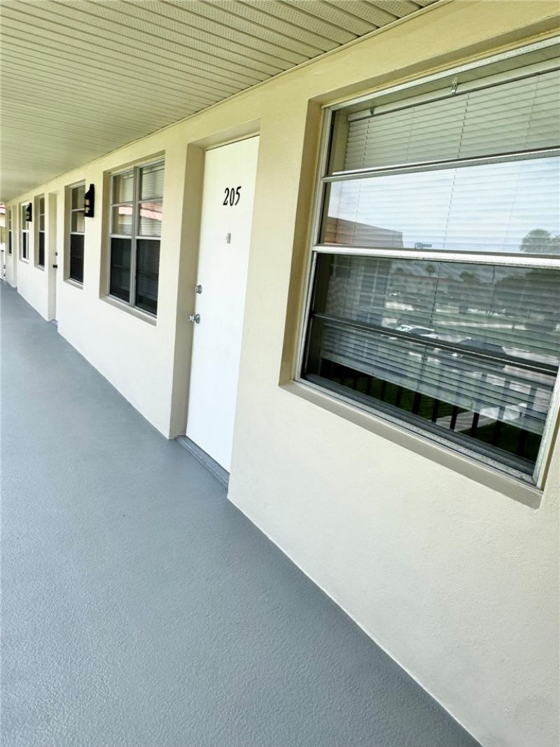 61 Woodland Drive, Unit 205, Vero Beach, FL 32962 Photo