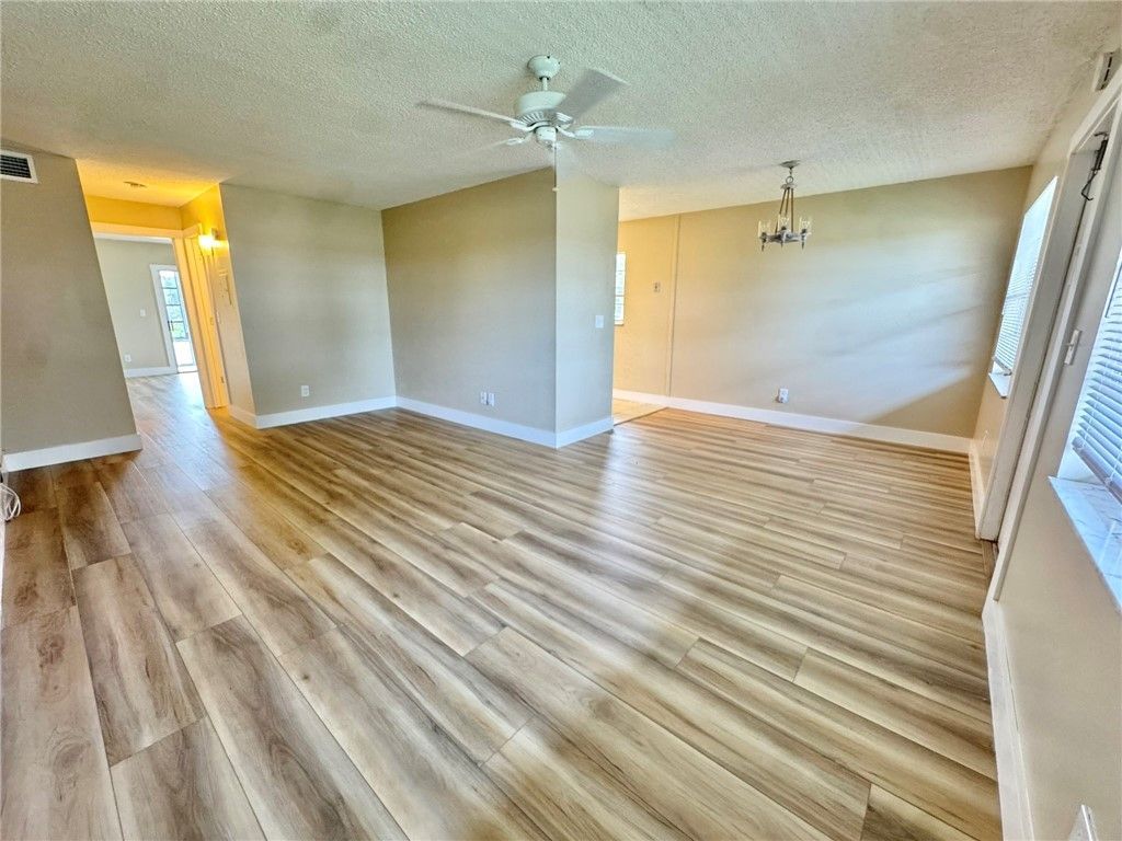 61 Woodland Drive, Unit 205, Vero Beach, FL 32962 Photo