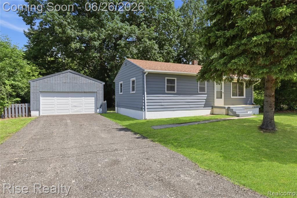 3472 W Gracelawn Avenue, Mt. Morris Township, MI 48504 Main Photo
