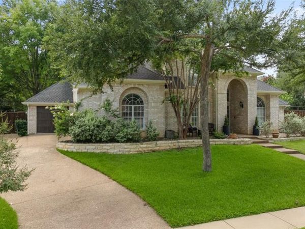 1610 Fairway Drive , Corinth, TX 76210