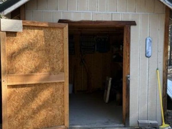 3 Karen Lane, Crescent Lake, OR 97733
