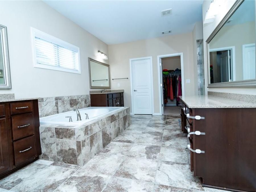 Property Image 70