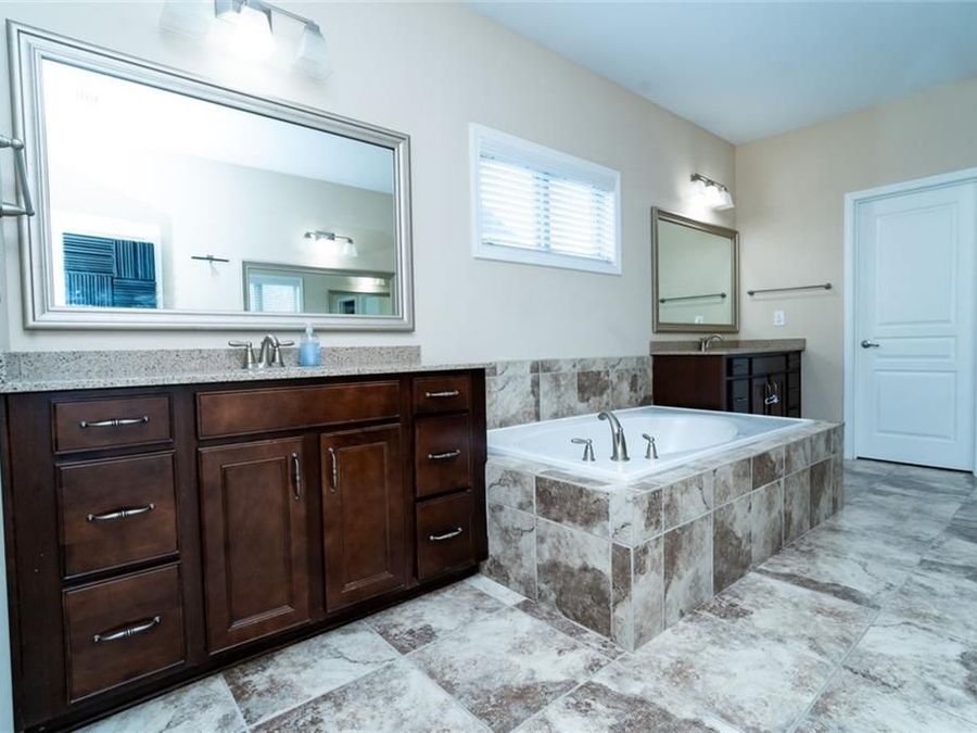Property Image 71