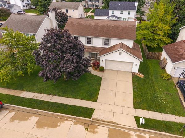 1014 Sawgrass Drive, Normal, IL 61761