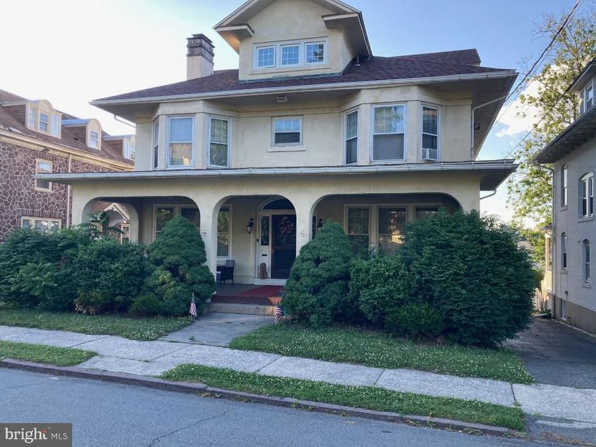 1812 Mahantongo Street , Pottsville, PA 17901 Main Photo