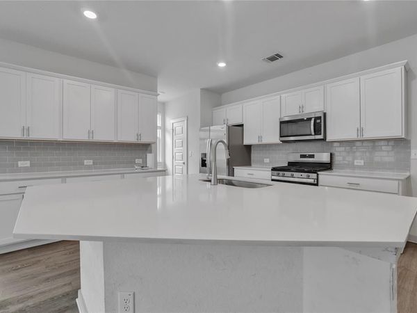 10633 DEFENDER Trail, Austin, TX 78754