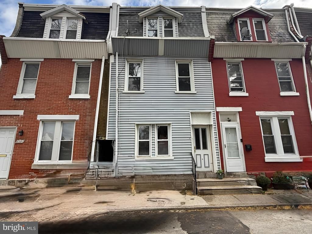 70 E SPRINGER STREET, PHILADELPHIA, PA 19119