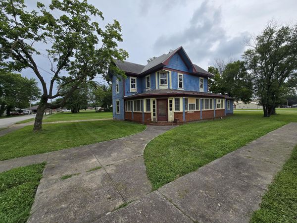 202 W Missouri Street , Unit # 1, Buffalo, MO 65622