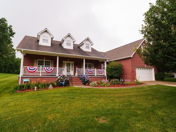 921 Green Meadows Road, Cookeville, TN 38506