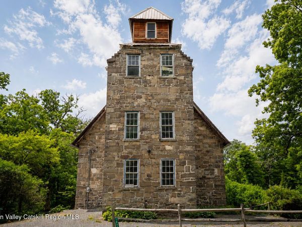 1883 Route 213 , Rifton, NY 12471