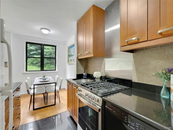 735 Kappock Street , Unit 2F, Bronx, NY 10463
