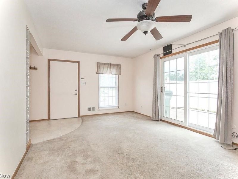 20325 Williamsburg Court, Unit 310B, Middleburg Heights, OH 44130 Photo 11