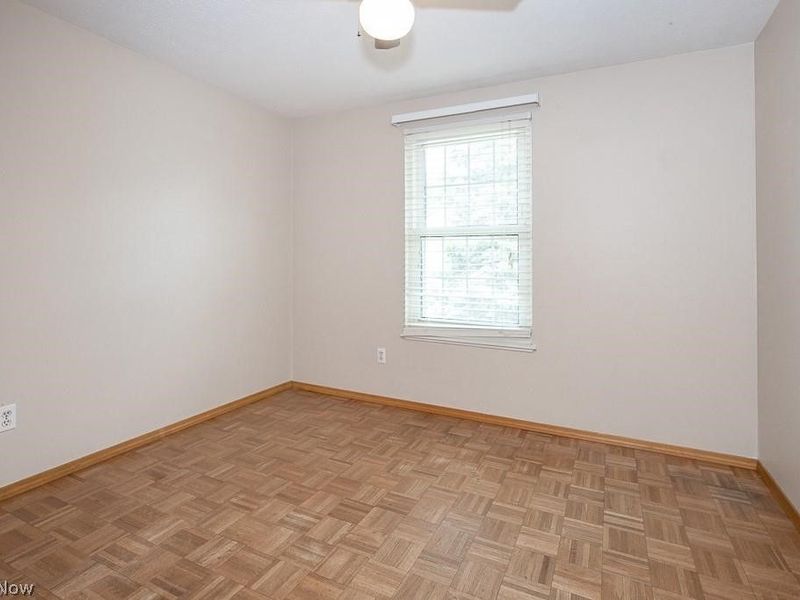 20325 Williamsburg Court, Unit 310B, Middleburg Heights, OH 44130 Photo 15