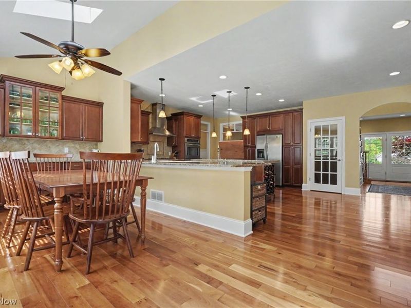 1933 Rock Creek S, Akron, OH 44333 Photo 15