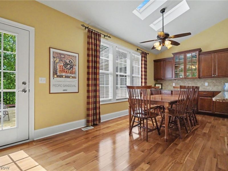 1933 Rock Creek S, Akron, OH 44333 Photo 16