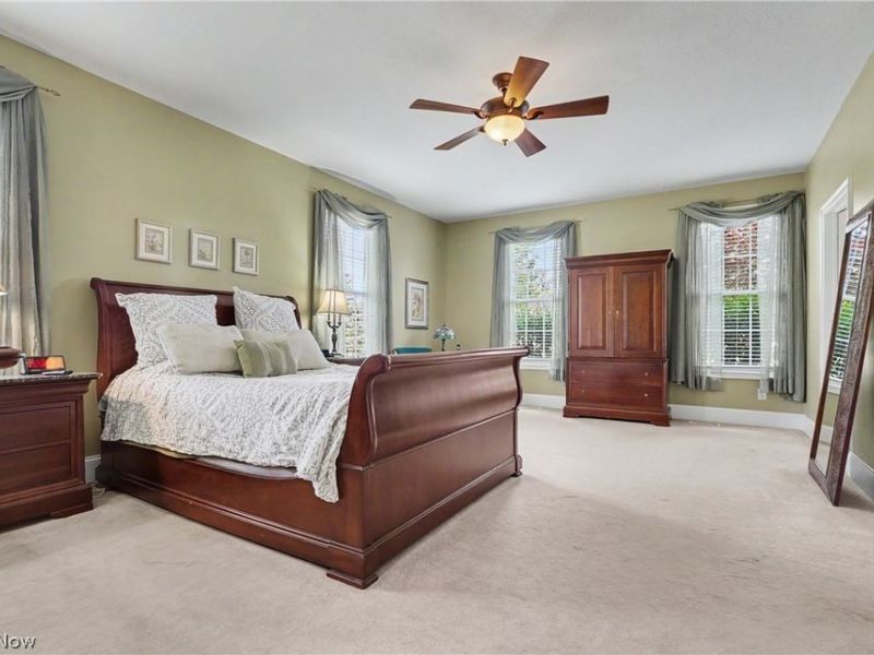 1933 Rock Creek S, Akron, OH 44333 Photo 18