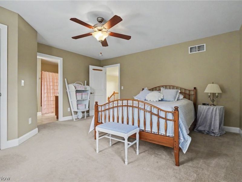 1933 Rock Creek S, Akron, OH 44333 Photo 26